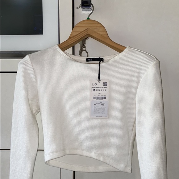 ZARA - Full sleeved crop top - Picture 2 of 4